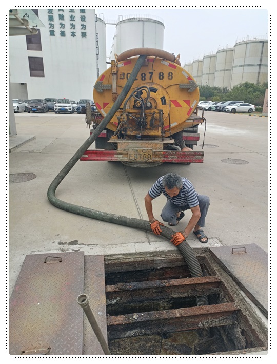 开发区隔油池清掏